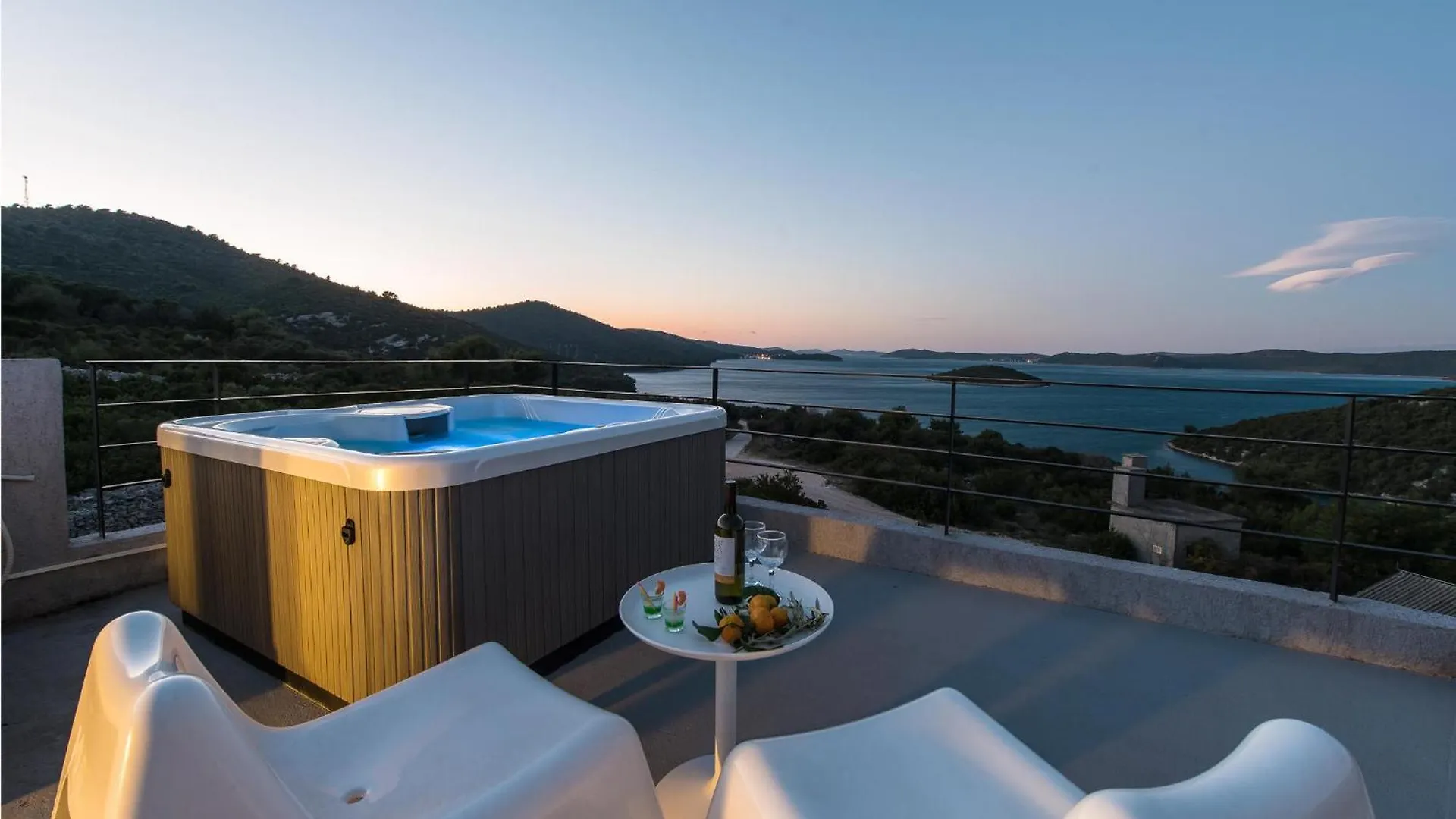 Awesome Home In Dragove With Wifi 0*,  Kroatien